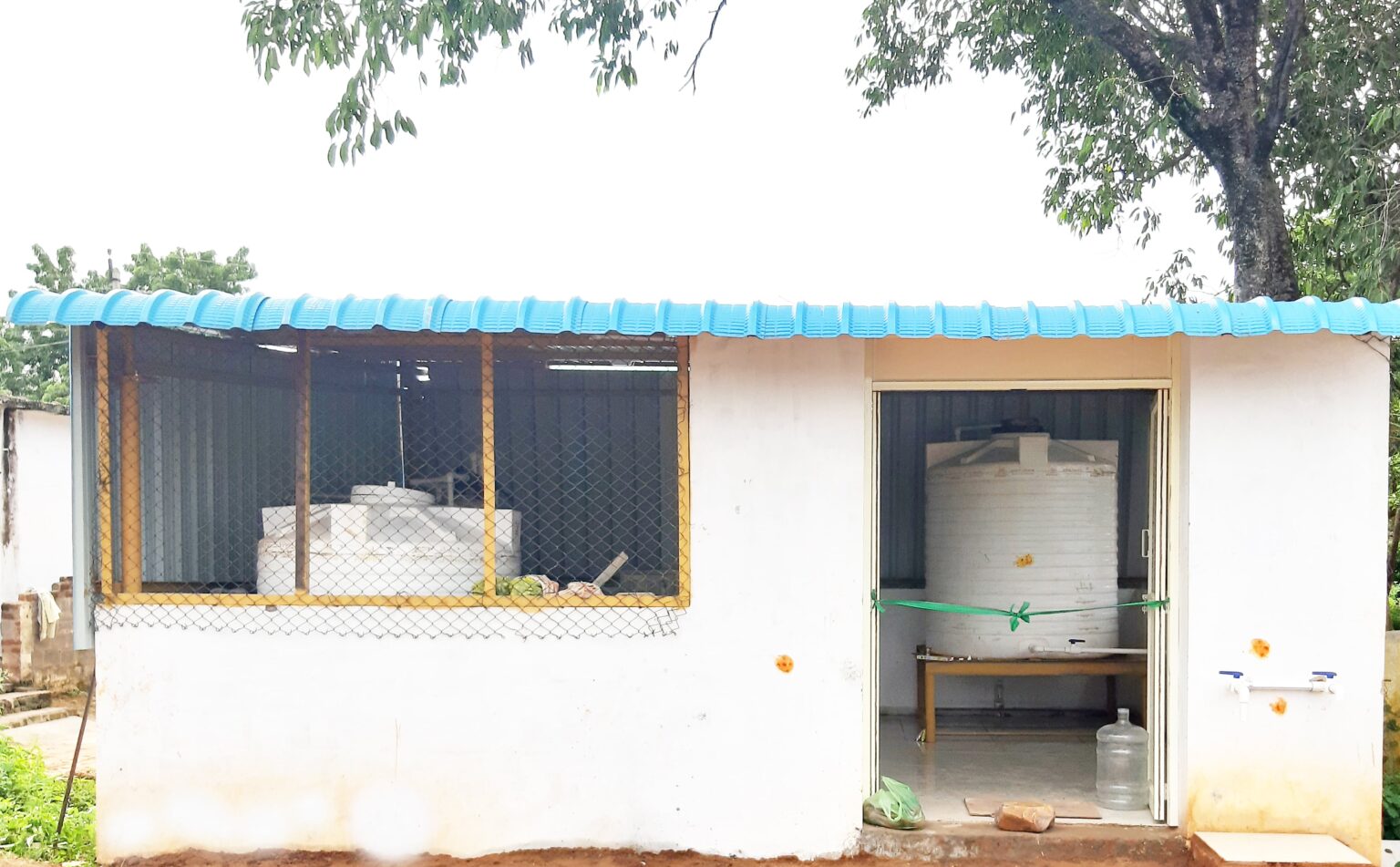 2,000 L/hr Reverse Osmosis Water Purification Plant in Chandrapadiya